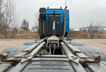 Volvo FH16 750 8x4 nosič kontejneru - 9