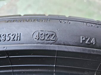 Pár letních pneu Pirelli P-Zero PZ4 VOL 275/35 R22 XL - 9