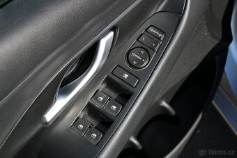 Hyundai i30 1,6CRDi 85KW, STYLE, ZÁRUKA, DPH, r.v. 2020 - 9