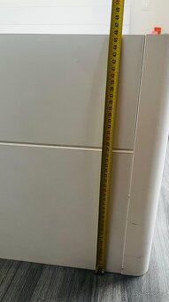 Manželská postel 180x200 cm s rošty, LED a úložným prostorem - 9
