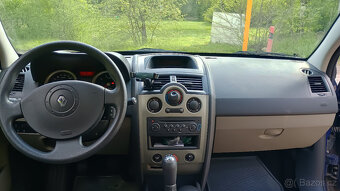 RENAULT MEGANE Kombi,1.4 -nízký nájezd, do provozu 2005 - 9