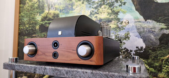 Lampový zesilovač Unison Research S6 mkII, třída A - 9