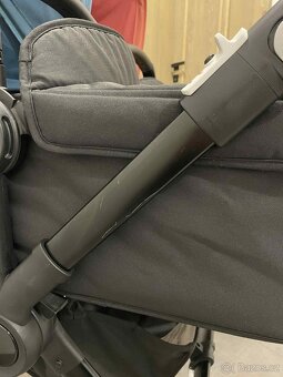 Kočárek Bugaboo Donkey 5 s bohatým příslušenstvím - 9