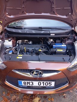 Hyundai ix20,Čr,1.4/16v/66kw,1.majitel,najeto 54.871km - 9