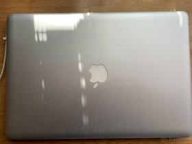 MacBook Pro 15¨ 2010 - 9