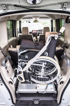 PRODÁNO Honda N BOX 2019 (Jazz), 39t km, přeprava invalidn.. - 9