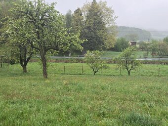 Prodej slunného stavebního pozemku 1771 m² – Stará Červená V - 9