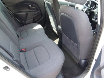 Kia Rio 1.4CRDi 66kw(90hp) r.v.8/2012 - 9