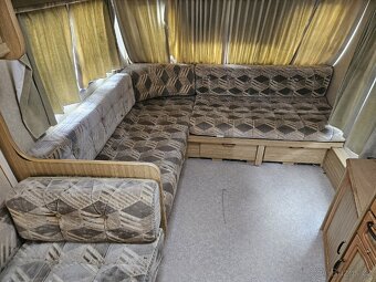 Rustikální anglický karavan Elddis - 9