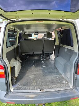Prodávám VW T5 1.9 TDI r.v.2008 - 9