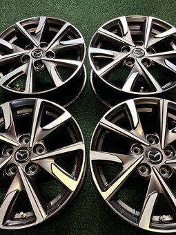 5x114,3 R16 Originál alu Mazda CX3 - 2019 - 9