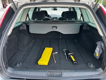 Ford Mondeo Combi Ghia - 9