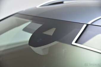Superb Combi 2.0 TDI Style DSG, LED, Kamera, Vyhr.čelné sklo - 9