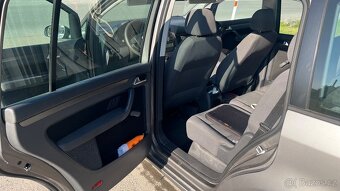 Volkswagen Touran Facelift 1.6 Mpi 75kw - 9