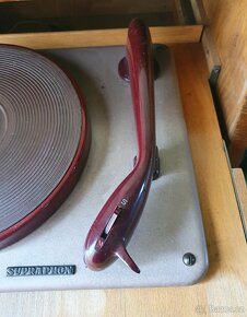 Gramofon ve skříňce Supraphon - 9