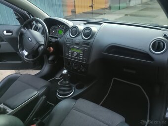 FORD FIESTA 1.6 SPORT - 9