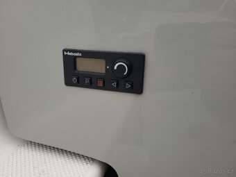 Prodám loď Bayliner 652 4.3MPI - 9