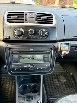 Škoda Roomster 1,6 77kW, CZ, serviska - 9