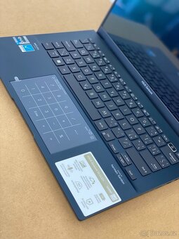 Notebook ASUS ZenBook - i5/8GB/512GB/WIN 11 - 9