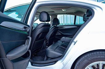 BMW Rad 5 530d xDrive A/T - 9