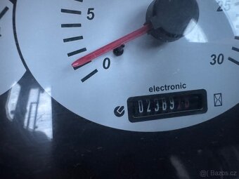 Souťežní pluh Kverneland MZ+ traktor Hattat c3065 - 9