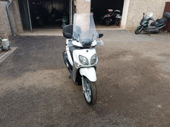 Yamaha xenter 125i Cz doklady v ceně - 9