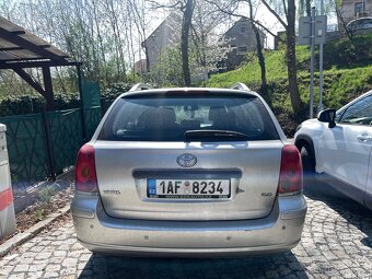 Toyota Avensis 2.0D4D 85 kW - 9