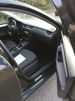 Škoda Octavie 3 1.6 TDI DSG - 9