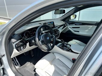 BMW M550i, xDrive, 1.MAJITEL, ČR, 2017, 4.4 BiTurbo V8, DPH - 9