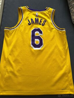 NBA dresy - 9