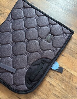 Podsedlova decka Equestrian Stockholm Purple Glimmer DL a VS - 9