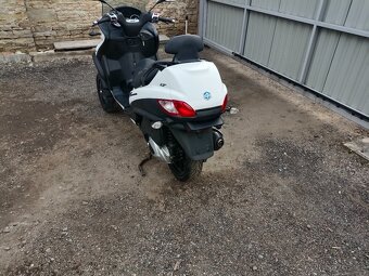 Piaggio mp3 300LT Bílá Cz doklady v ceně - 9