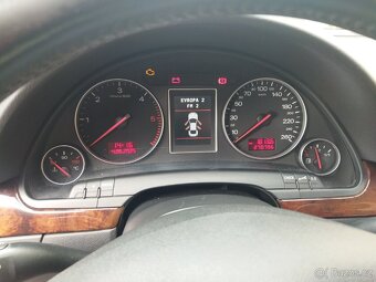 Audi A4 b6 1.9 tdi 96kw s-line 270tis.km - 9