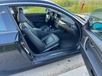 BMW e92 330d COUPÉ-MANUAL-RWD - 9