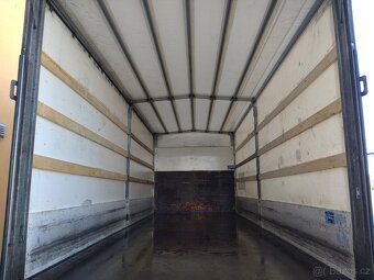 DAF LF 260 FA-11.990 Kg-18 europalet - Lůžko - Čelo - 9