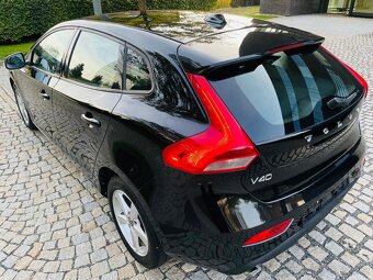 Volvo V40 1.6i BENZÍN MANUÁL 1.MAJITEL KAMERA SERVISKA - 9