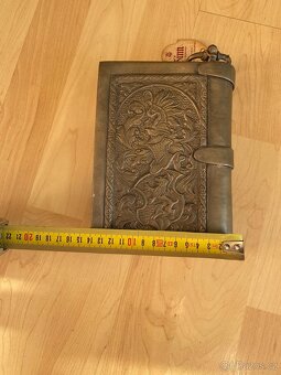 Historická cínová lahev na šnaps - 9