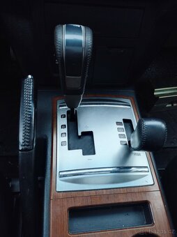 Mitsubishi Pajero 3.2DID - 9