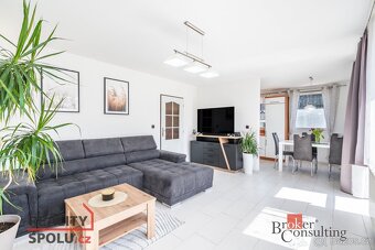 Prodej, domy/rodinný, 218 m2, Fučíkova 260, 53345 Čeperka, P - 9