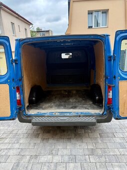 FORD TRANSIT 260S 2.2TDCI ČR 1MAJITEL NOVÁ STK+ VELKÝ SERVIS - 9