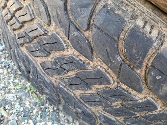 Gumy Mazda BT 50 - 245/70 R16 - 9