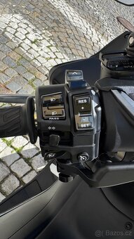Yamaha TMAX 560 Tech Max (2020) – 19 000 km – TOP STAV - 9