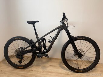 Trek Slash 9 GX AXS T-Type Gen 6 - 9