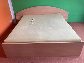 Manželská postel 180x210cm od stolaře - 9