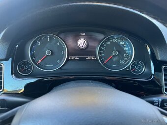 Touareg V6 3.0TDI 176kw 220tis km - 9