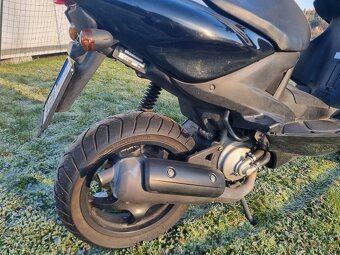 Skútr YAMAHA AEROX R YQ 50 - 9