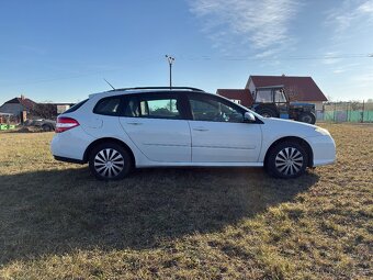 Renault Laguna III 2.0 - 9