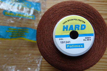 Velkokapacitní šicí nitě - 9