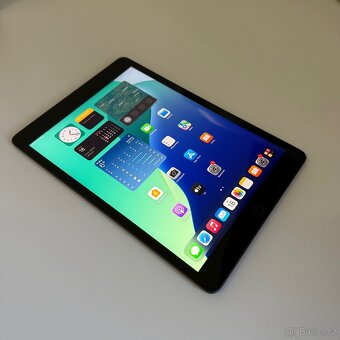 iPad 8 (2020) 32GB (12 měsíců záruka) - 9
