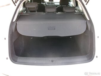 AUDI Q3 2,0TDi 110kw S-tronic LED GPS XEN 04/2016 - 9